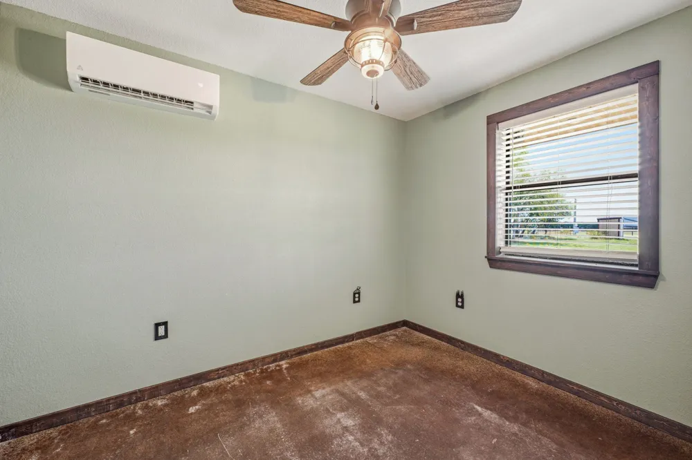 341 Wesley Chapel Road Jacksboro, TX 76458