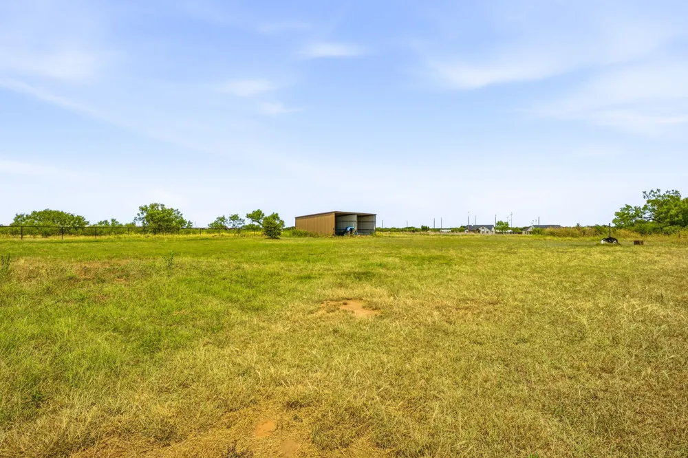 341 Wesley Chapel Road Jacksboro, TX 76458