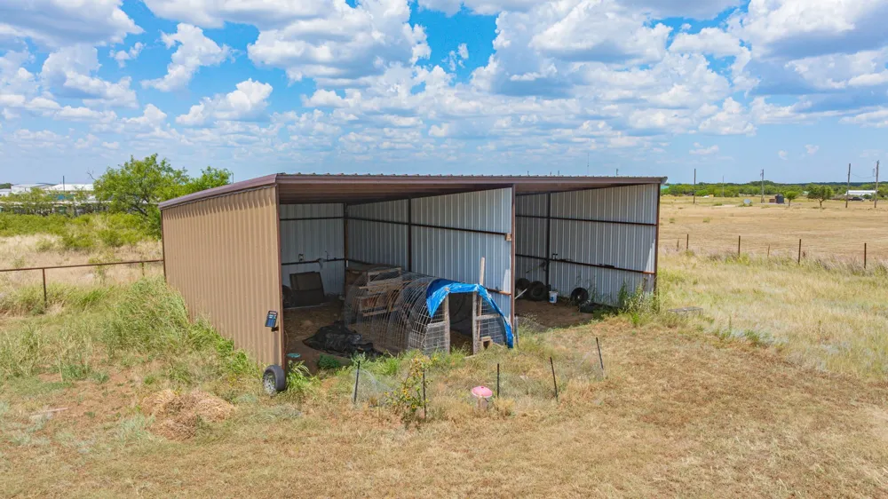 341 Wesley Chapel Road Jacksboro, TX 76458