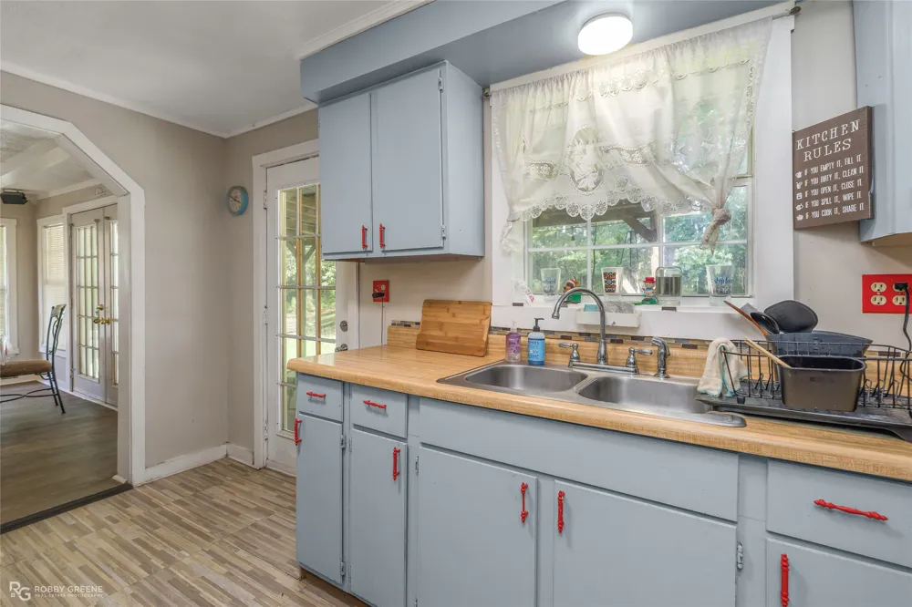 773 Main Street Doyline, LA 71023