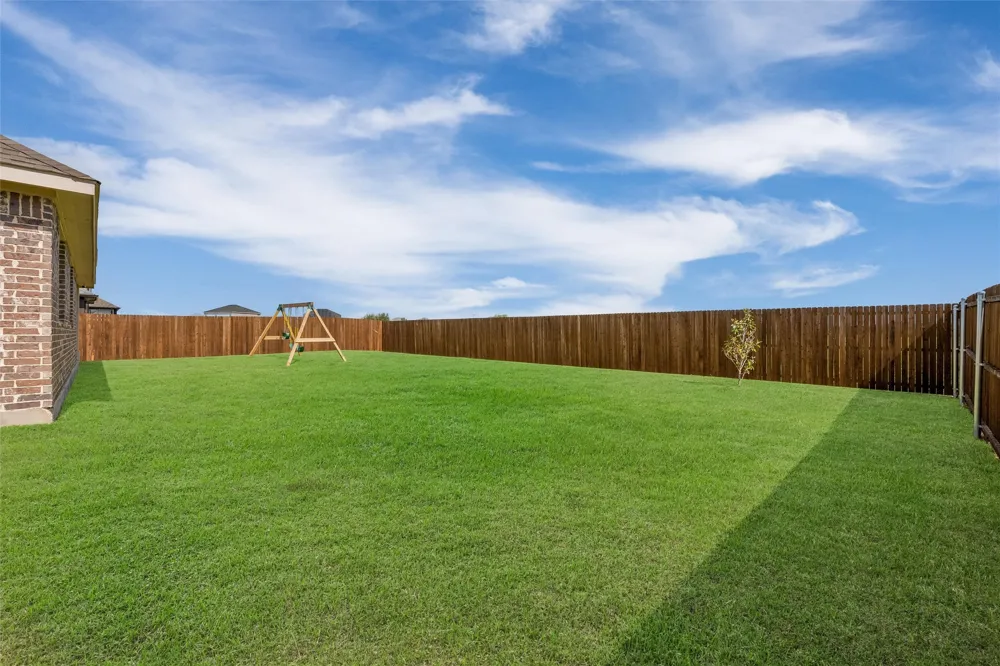 208 Shady Bank Way Nevada, TX 75173