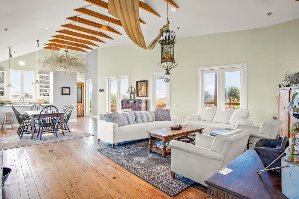127 Twelfth Street Port Aransas, TX 78373