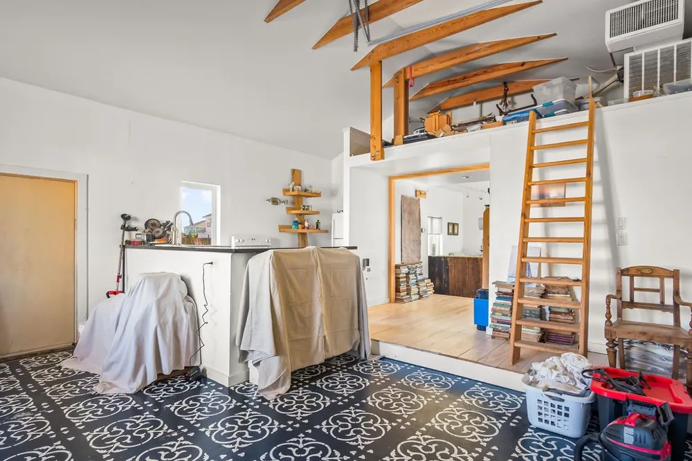 127 Twelfth Street Port Aransas, TX 78373