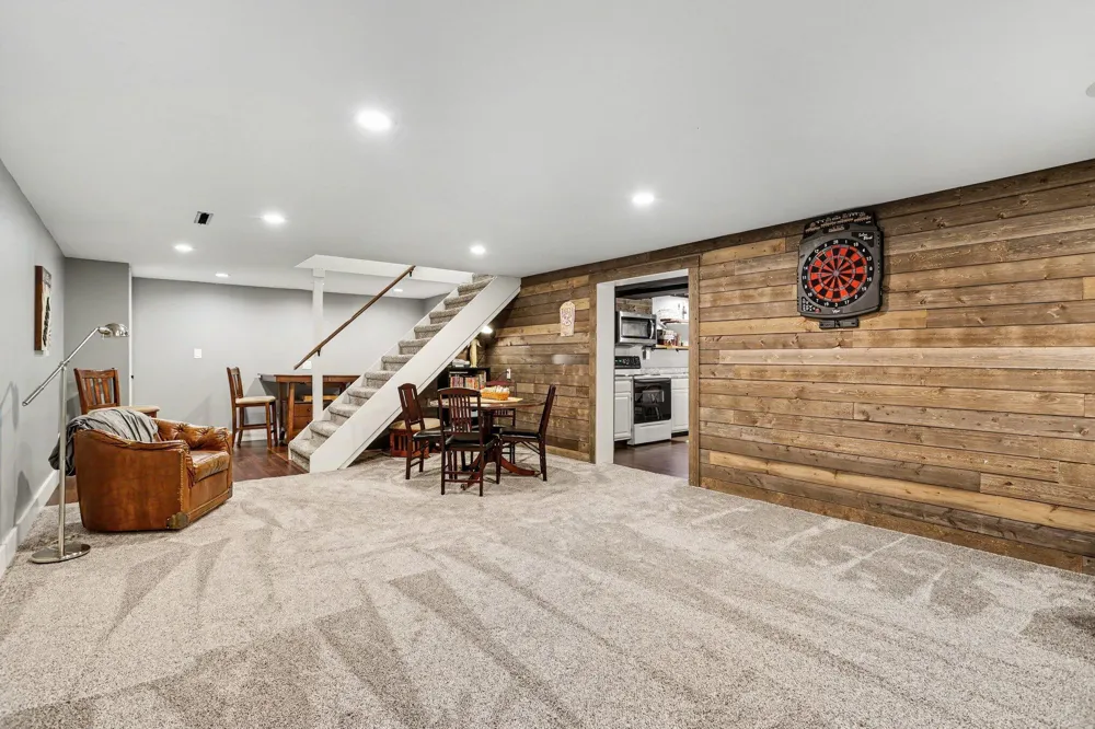 1555 Cardinal Drive St. Joseph, MI 49085