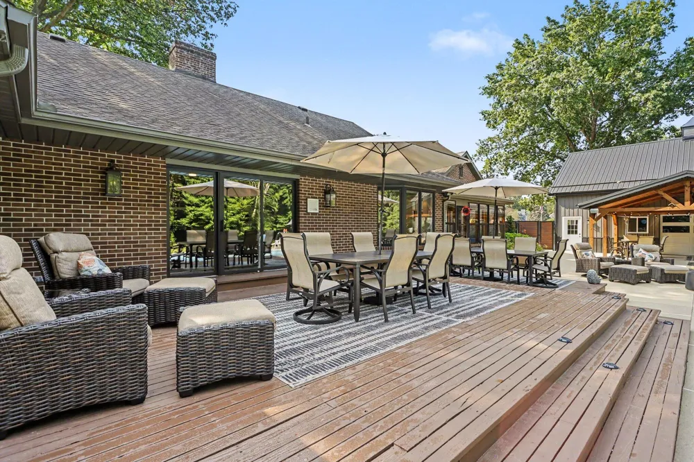 1555 Cardinal Drive St. Joseph, MI 49085
