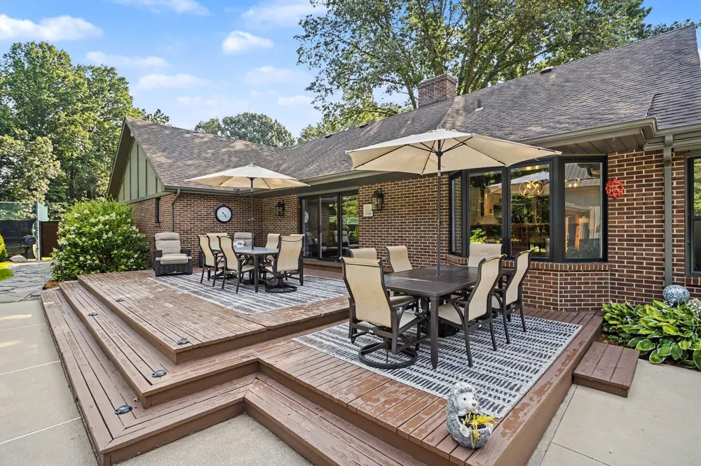 1555 Cardinal Drive St. Joseph, MI 49085
