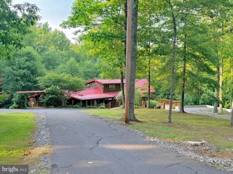 1249 MEADOW MOUNTAIN DRIVE
