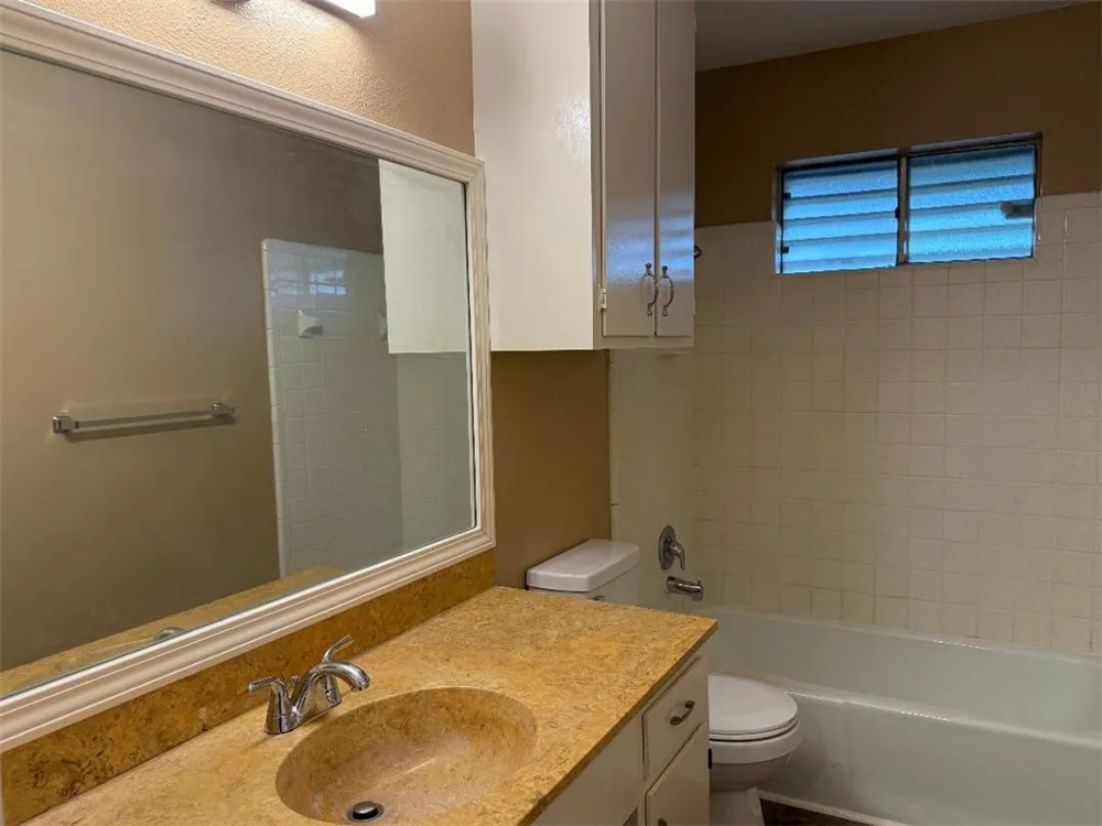 205 Santa Monica Street Portland, TX 78374