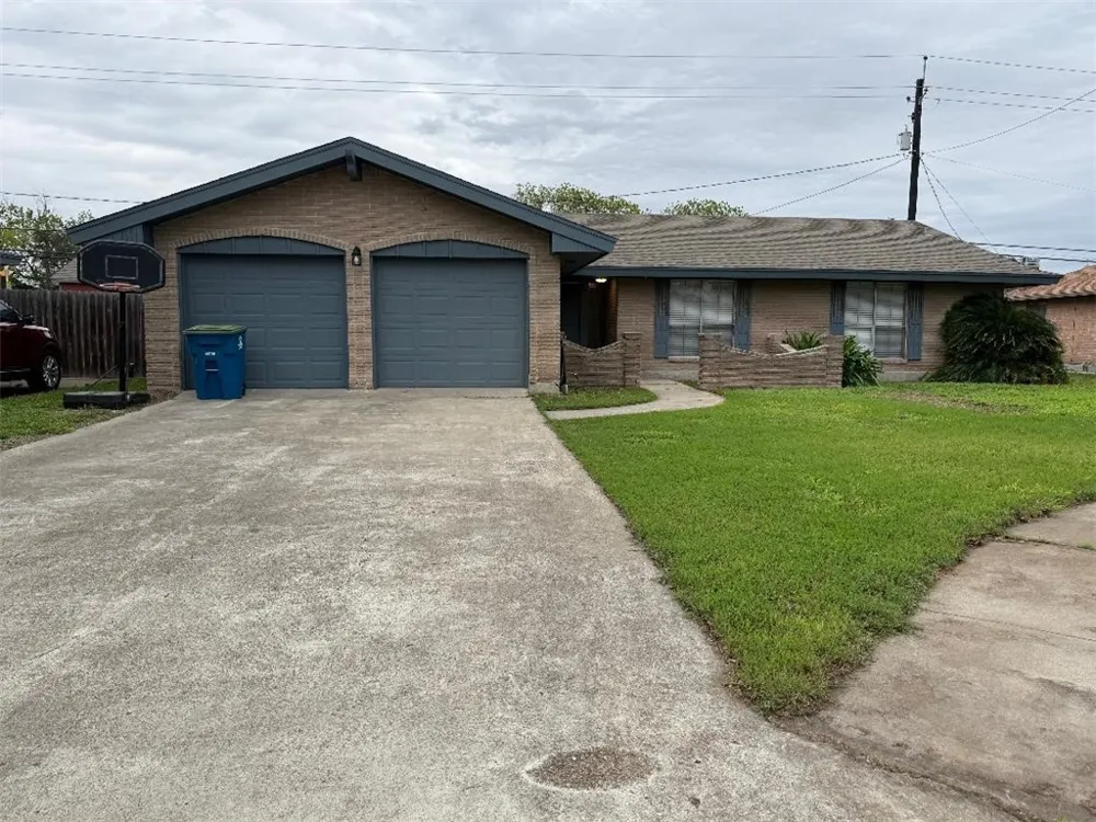 205 Santa Monica Street Portland, TX 78374