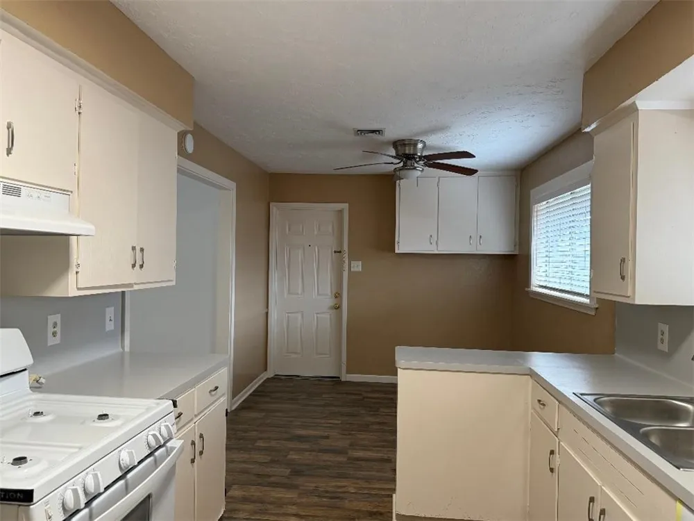 205 Santa Monica Street Portland, TX 78374