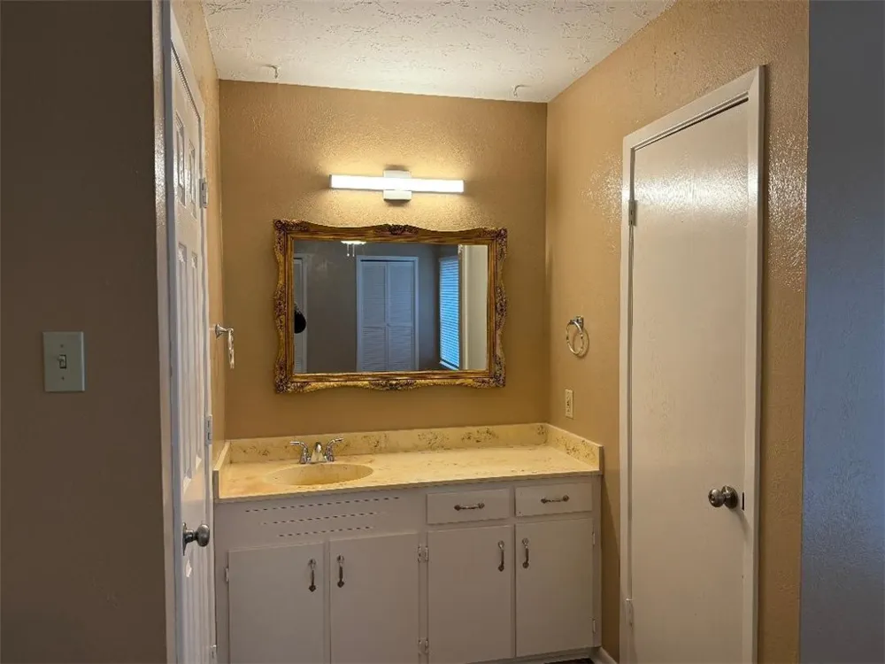 205 Santa Monica Street Portland, TX 78374