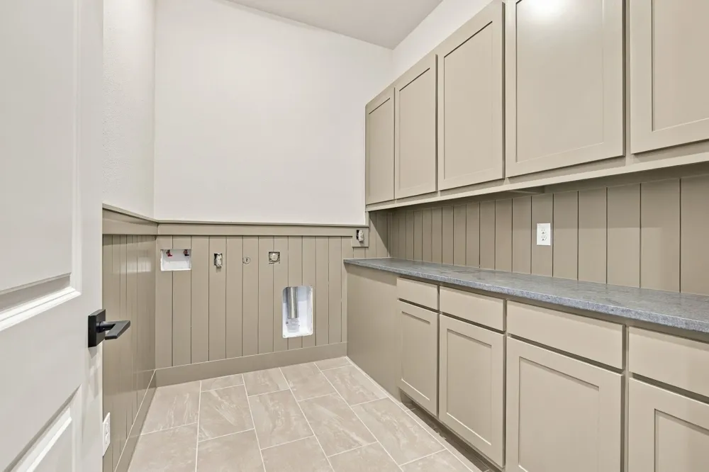 6040 Lindenwood Drive Midlothian, TX 76065