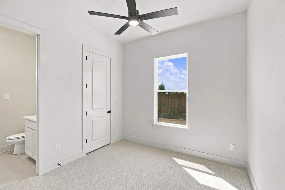 6040 Lindenwood Drive Midlothian, TX 76065