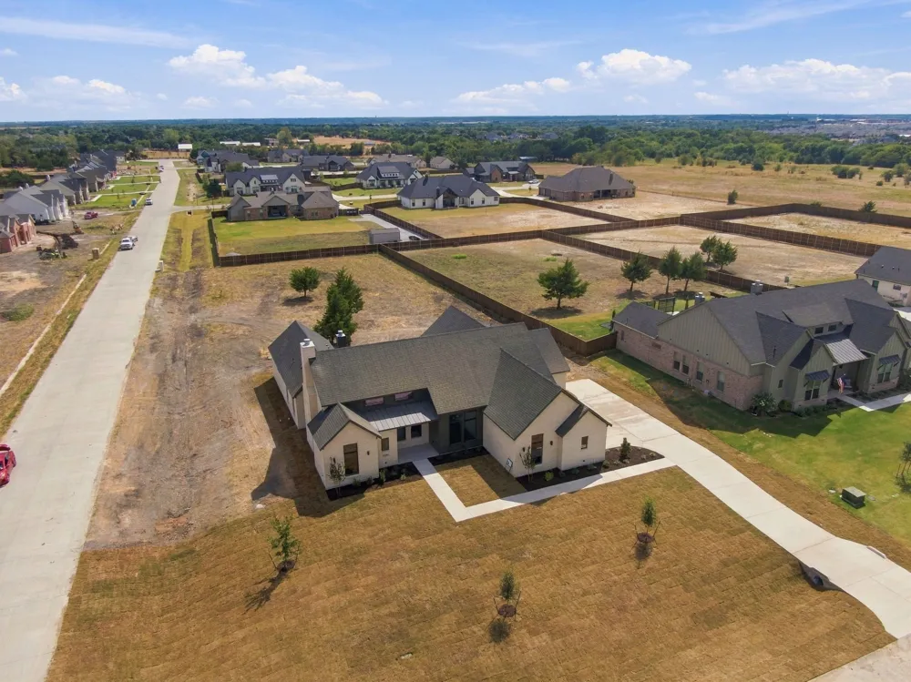 6040 Lindenwood Drive Midlothian, TX 76065
