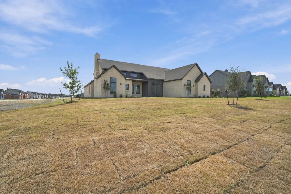 6040 Lindenwood Drive Midlothian, TX 76065