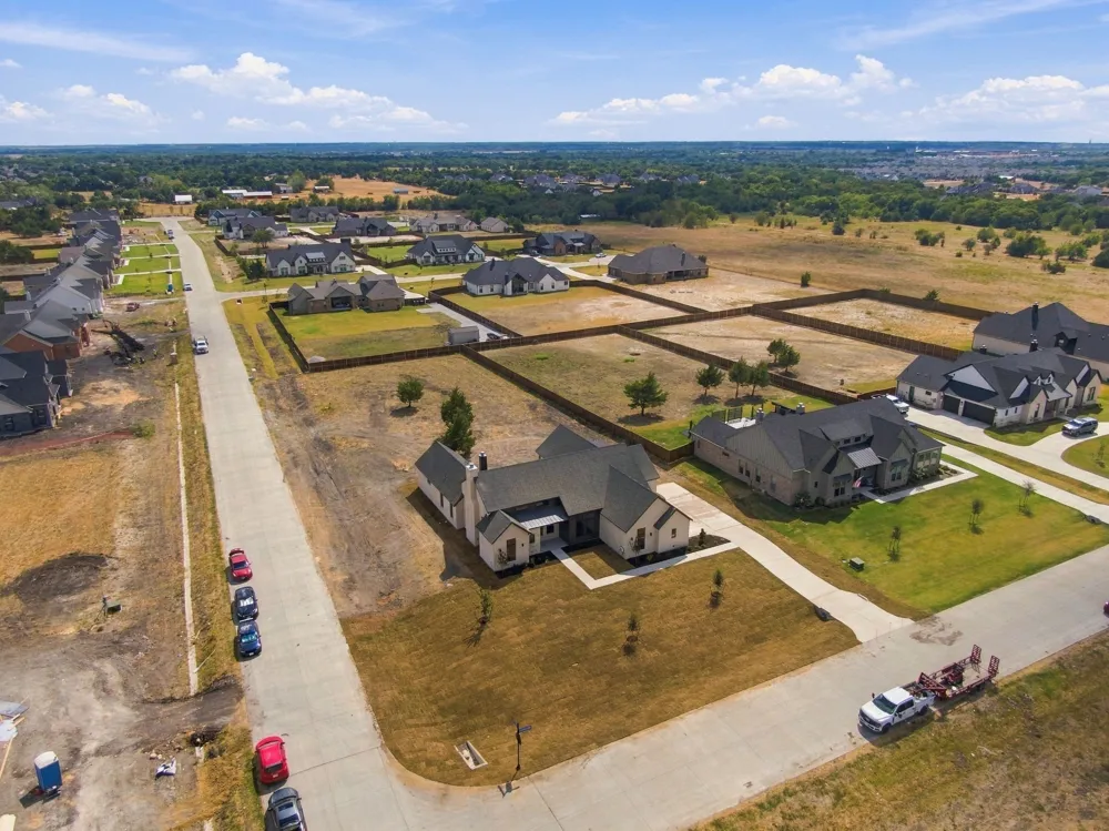 6040 Lindenwood Drive Midlothian, TX 76065