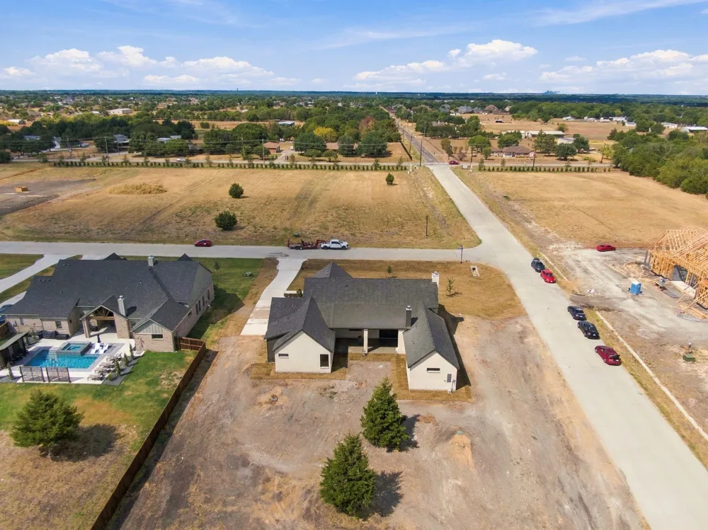 6040 Lindenwood Drive Midlothian, TX 76065