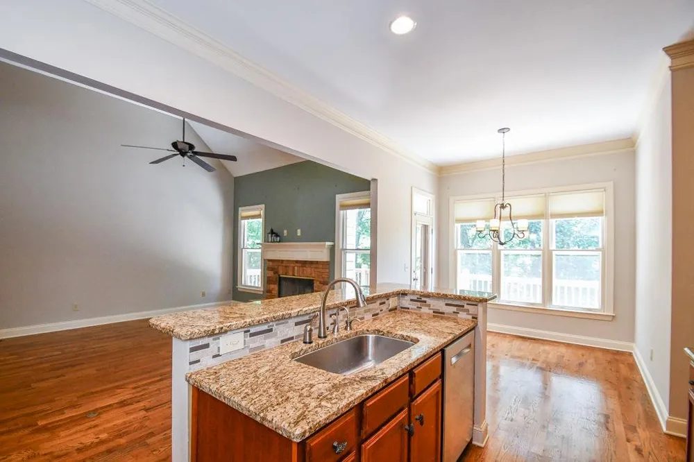 173 Indian Oak Drive Waleska, GA 30183
