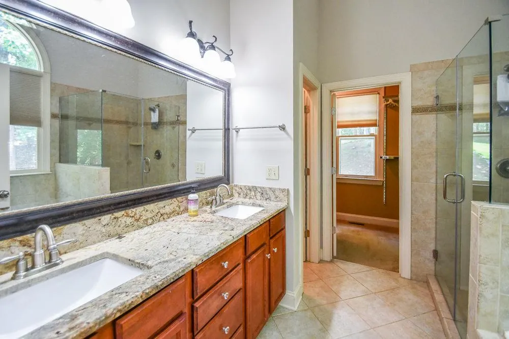 173 Indian Oak Drive Waleska, GA 30183