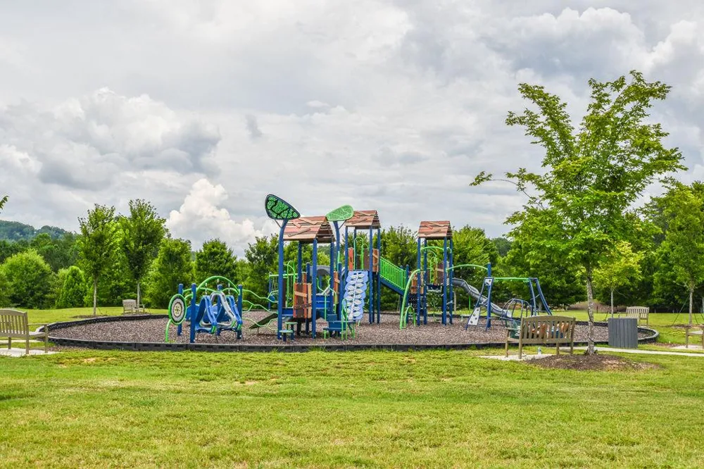 173 Indian Oak Drive Waleska, GA 30183