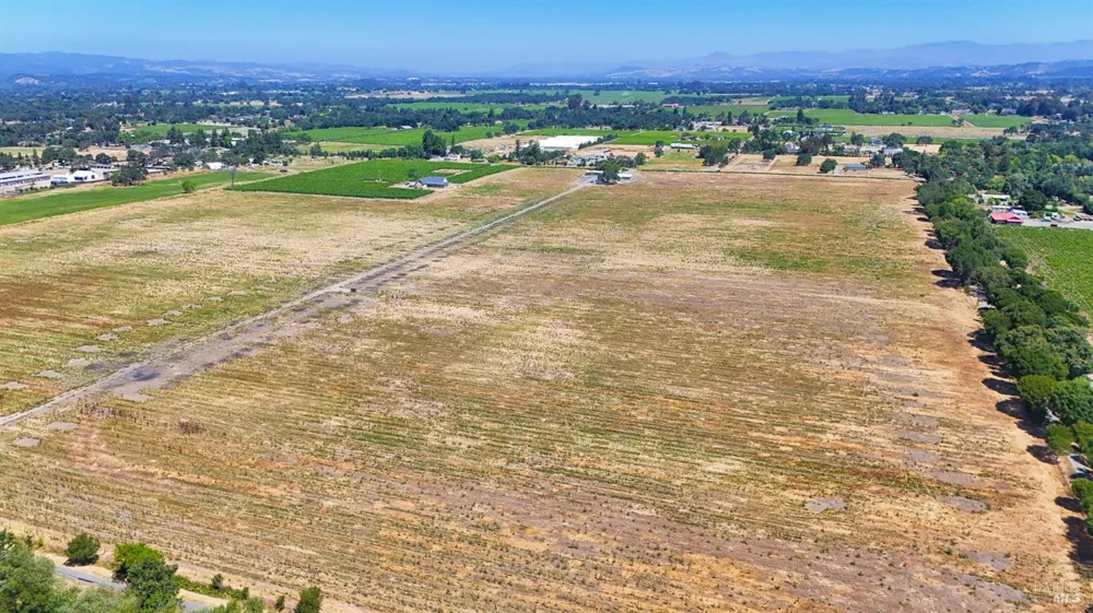 2942 Guerneville Road Santa Rosa, CA 95401
