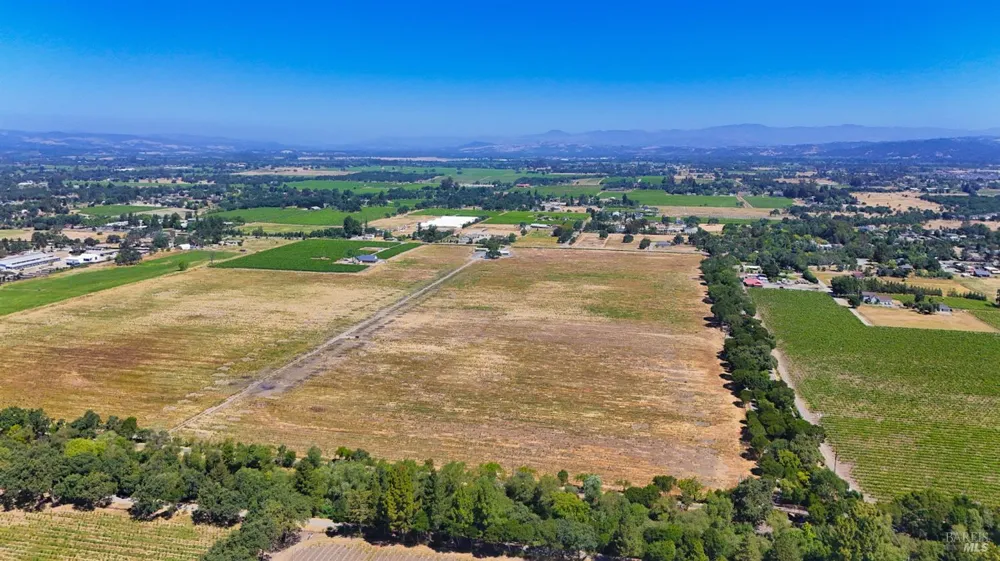 2942 Guerneville Road Santa Rosa, CA 95401