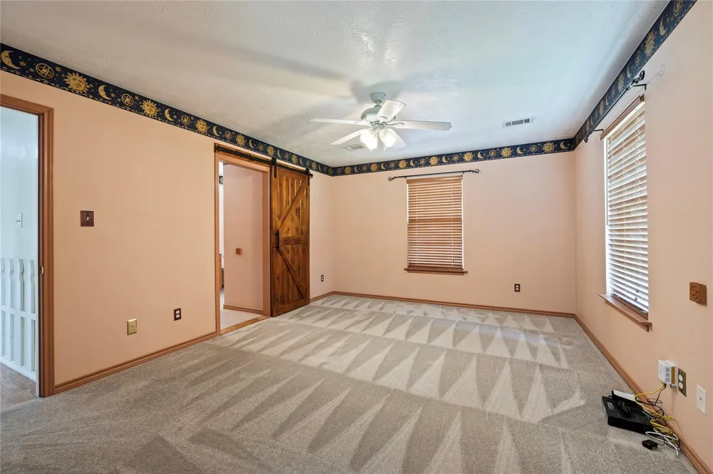5710 County Road 166 Alvin, TX 77511