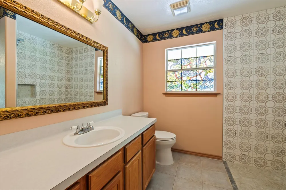 5710 County Road 166 Alvin, TX 77511