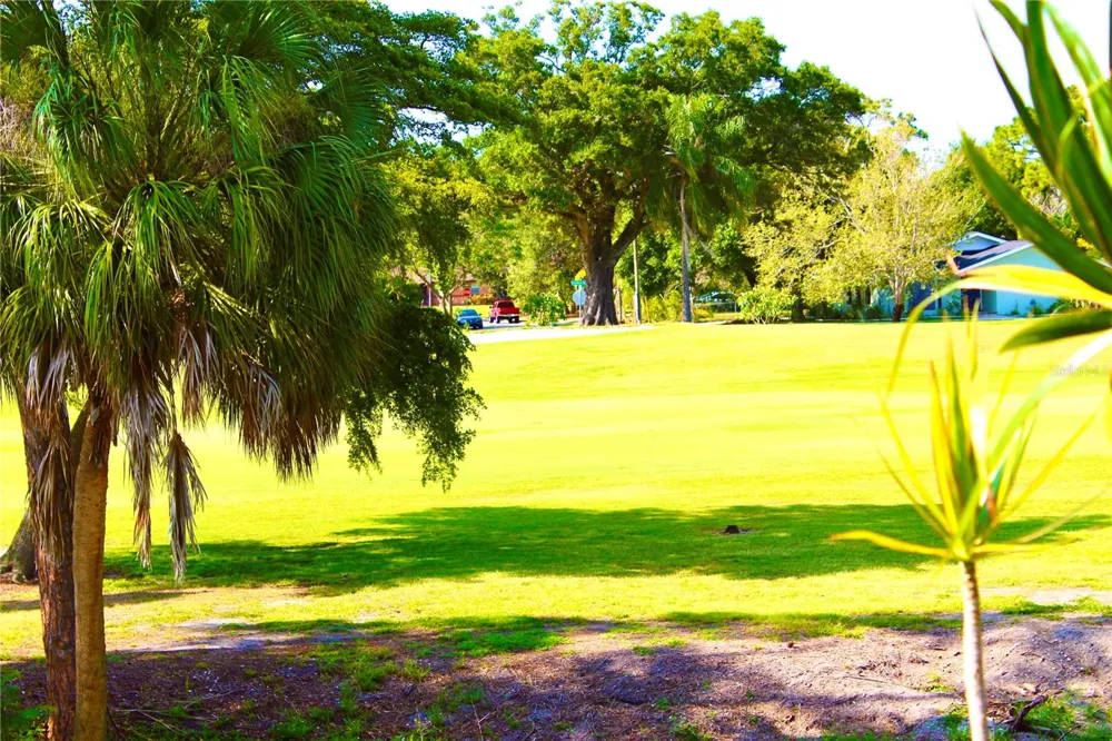 2117 LAKEWOOD CLUB DRIVE S #7K St Petersburg, FL 33712