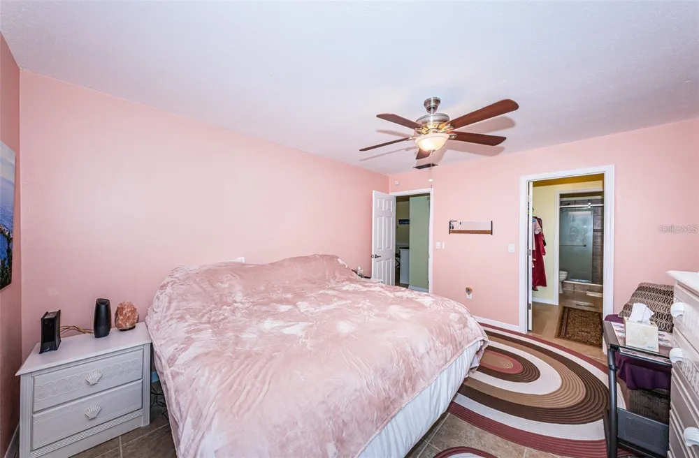 2117 LAKEWOOD CLUB DRIVE S #7K St Petersburg, FL 33712