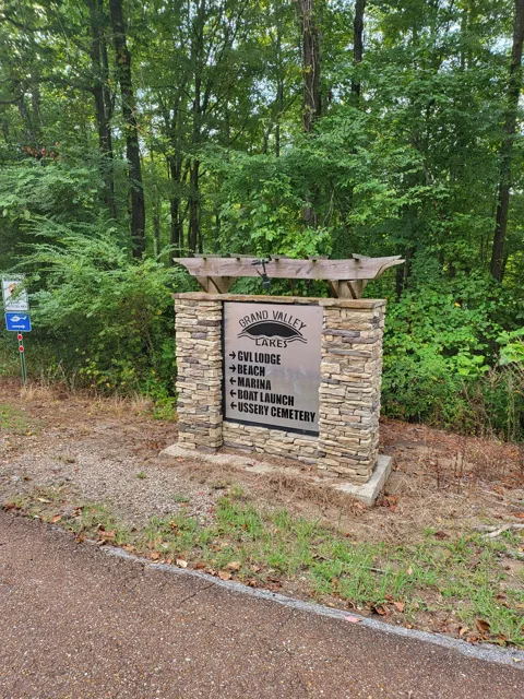905 Grand Valley Dr