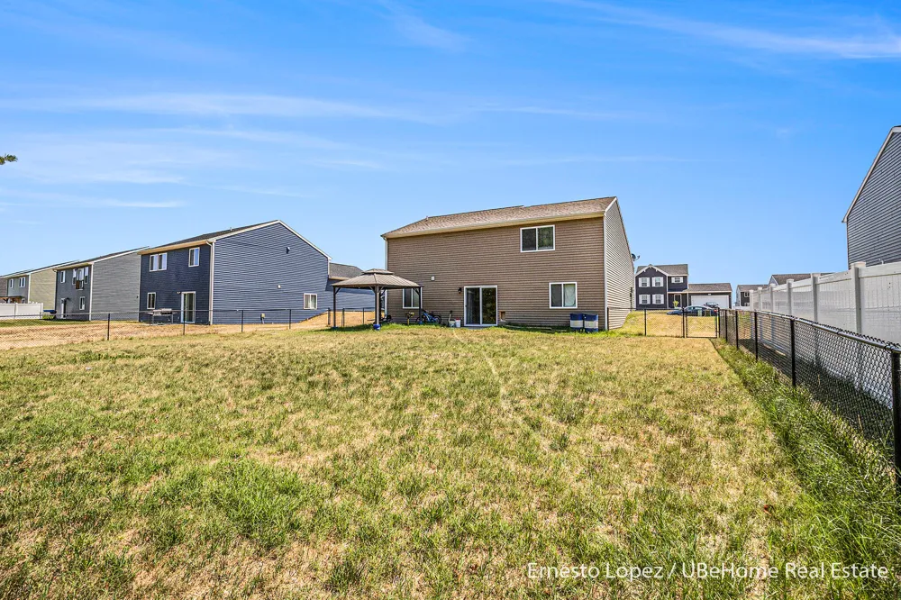 4061 Tributary Drive Holland, MI 49424