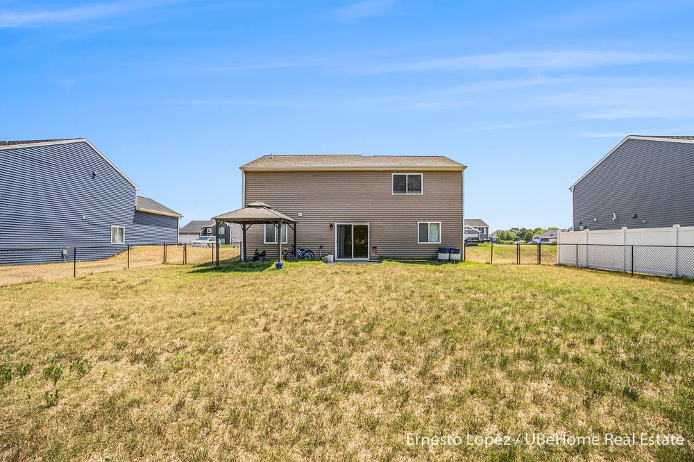4061 Tributary Drive Holland, MI 49424