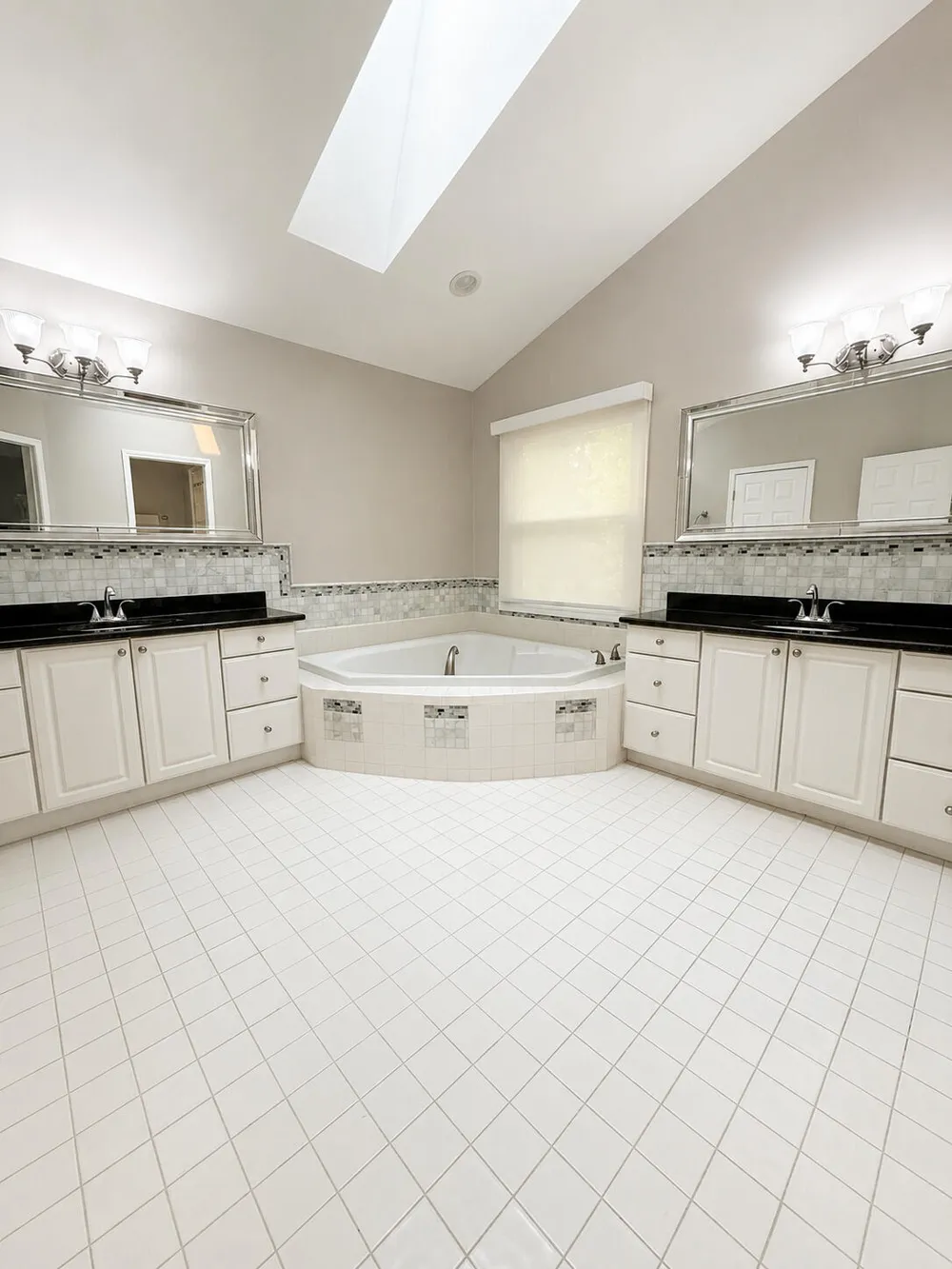 244 Indian Trail Lake Orion, MI 48362