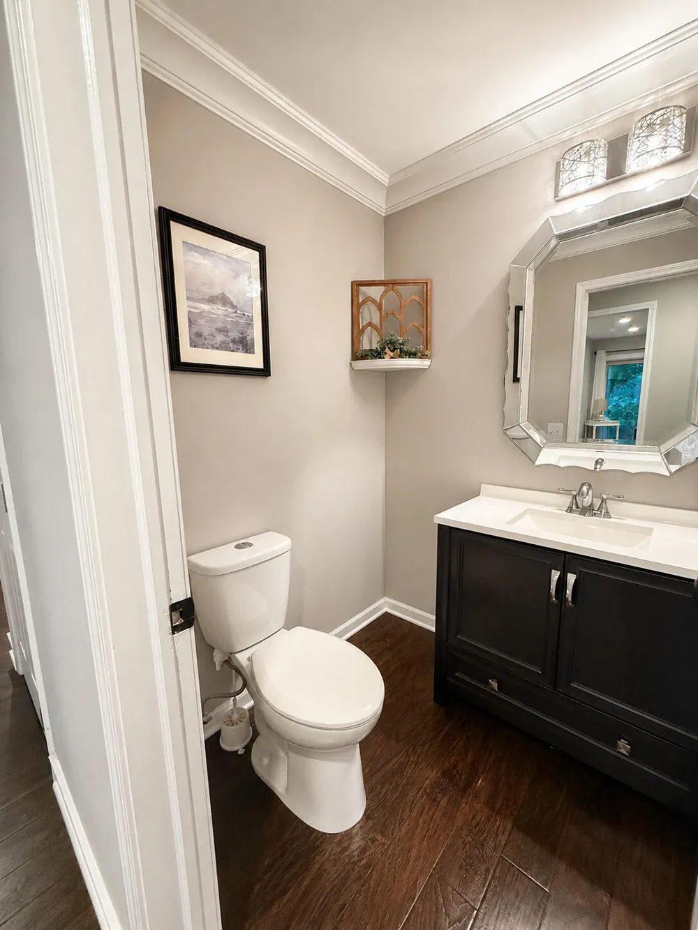244 Indian Trail Lake Orion, MI 48362