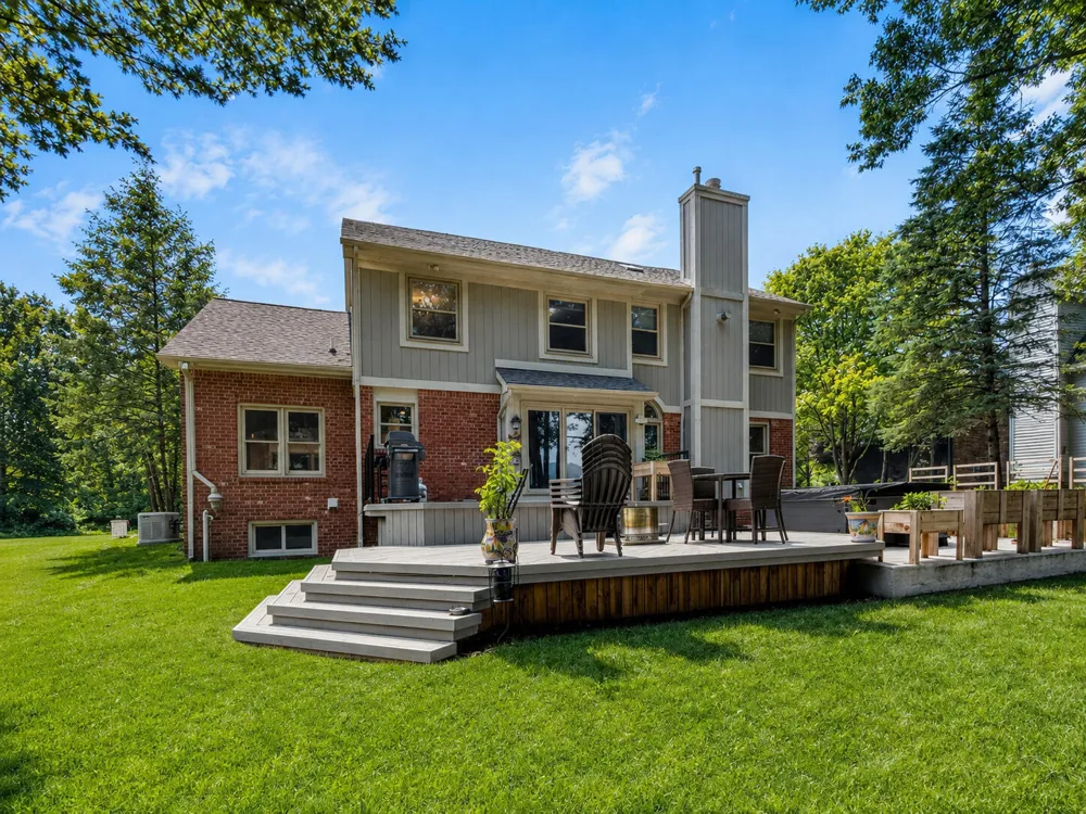 244 Indian Trail Lake Orion, MI 48362