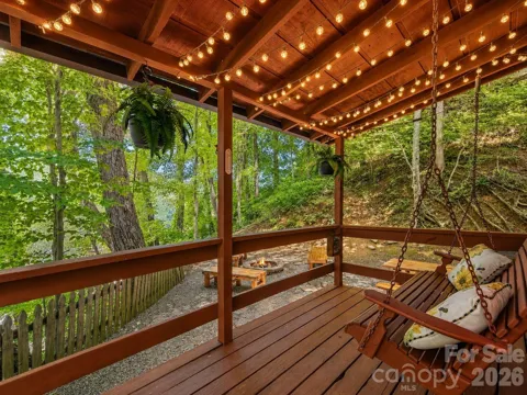 30 Katydid Lane