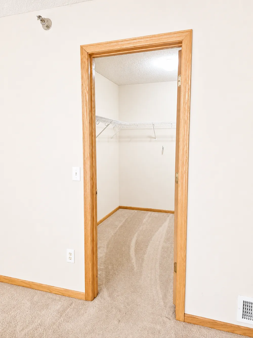 424 Frederick Circle #606 Hastings, MN 55033