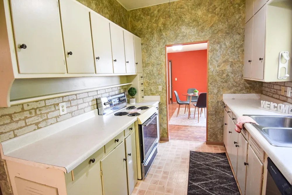 237 E Nelson Avenue Warren, MN 56762
