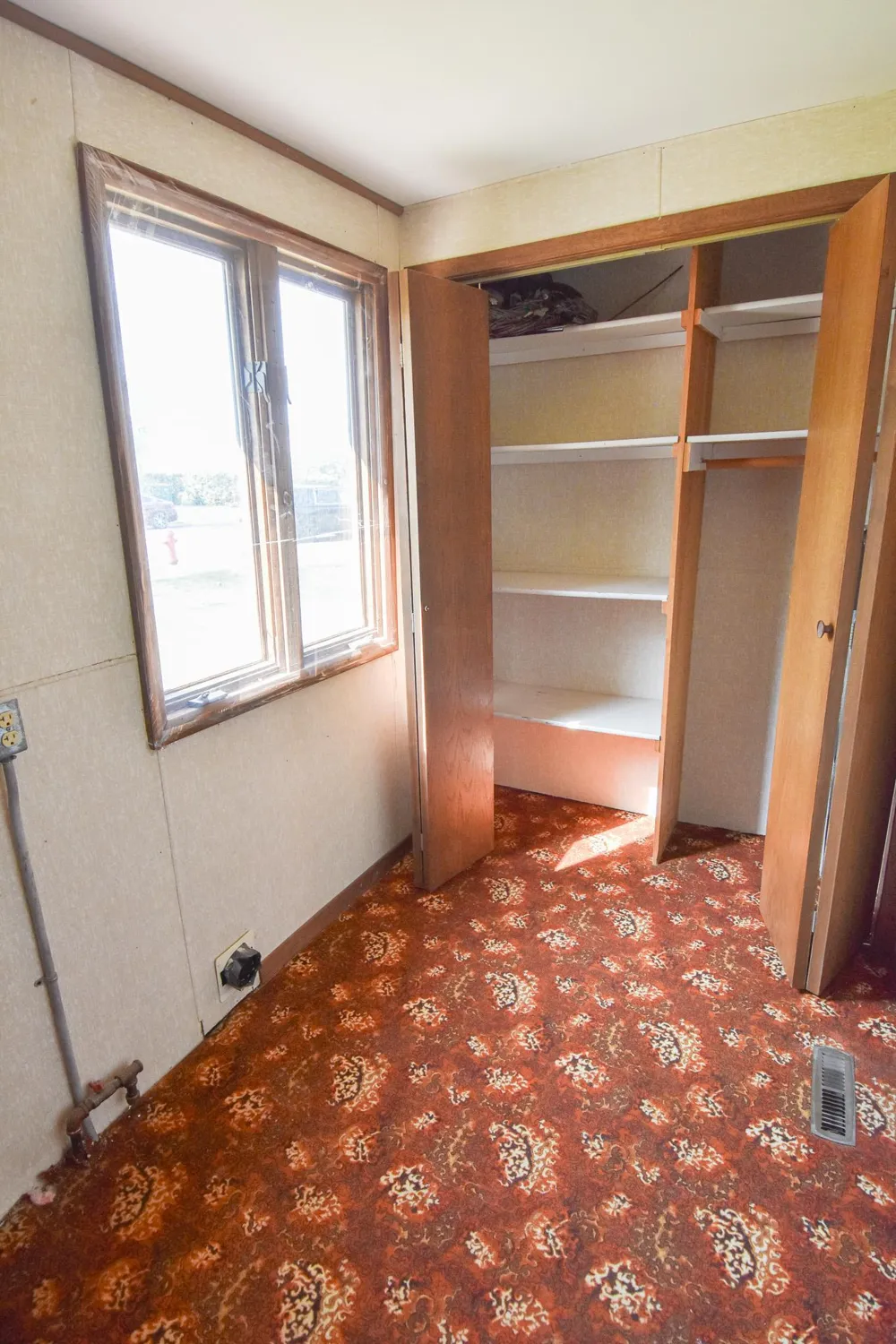 237 E Nelson Avenue Warren, MN 56762