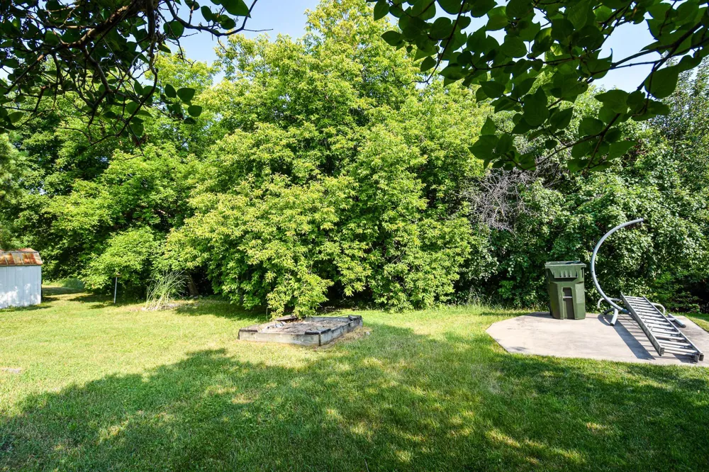 237 E Nelson Avenue Warren, MN 56762