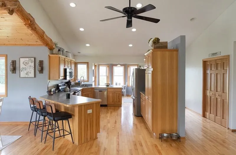 9199 50th Street NW Annandale, MN 55302