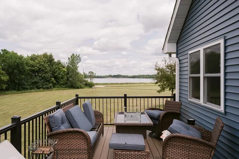 9199 50th Street NW Annandale, MN 55302