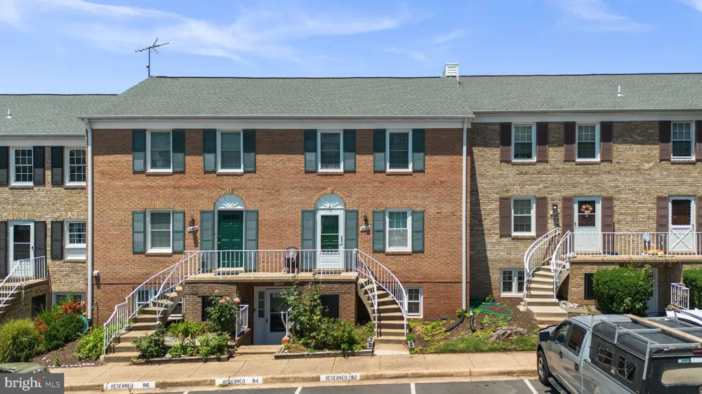 14492 RUSTLING LEAVES LANE #117C Centreville, VA 20121