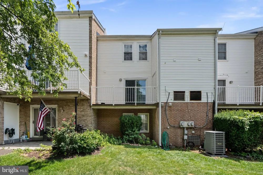 14492 RUSTLING LEAVES LANE #117C Centreville, VA 20121