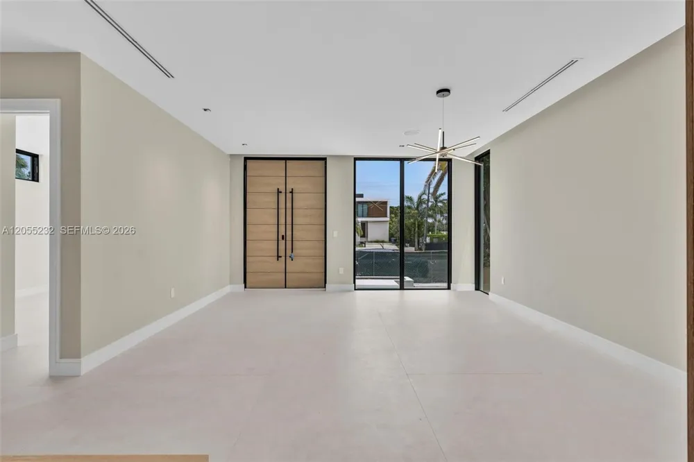 6020 Alton Rd Miami Beach, FL 33140