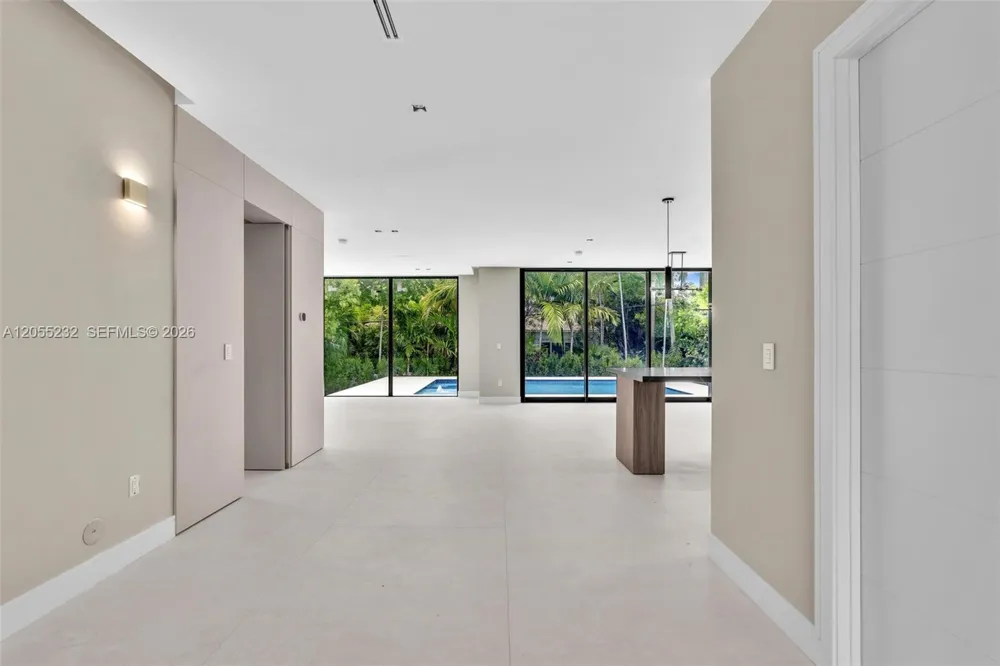 6020 Alton Rd Miami Beach, FL 33140