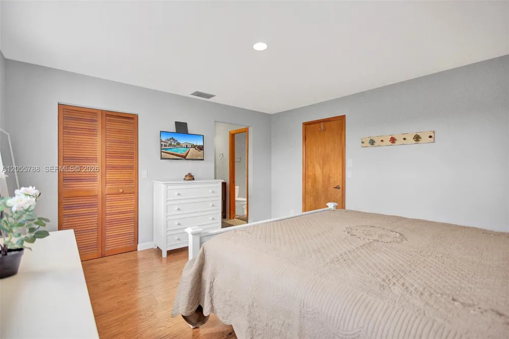12471 NW 3 St #D2 Plantation, FL 33325