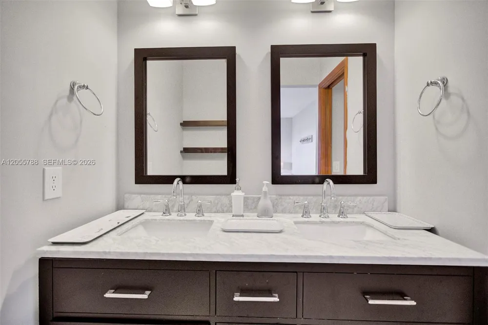 12471 NW 3 St #D2 Plantation, FL 33325