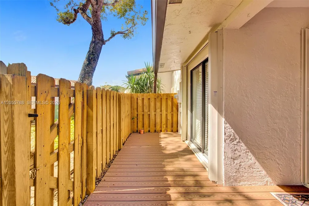 12471 NW 3 St #D2 Plantation, FL 33325